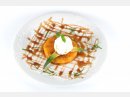 Gebackene Ananas mit Minzezucker und Kokoseiscreme