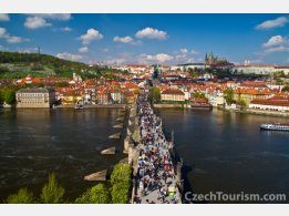 Prag - Burg, Karlsbrücke und Petřín