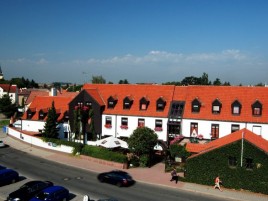 Hotel Parkhotel Průhonice - Sommer